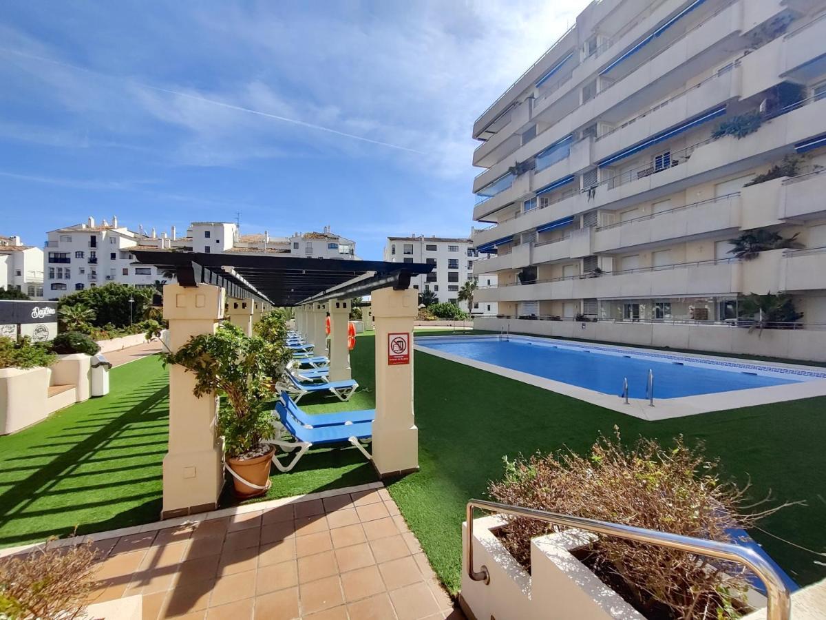 Exclusive Puerto Banus Beach Apartment Free Parking Wifi & Swimming Pool Marbella Esterno foto