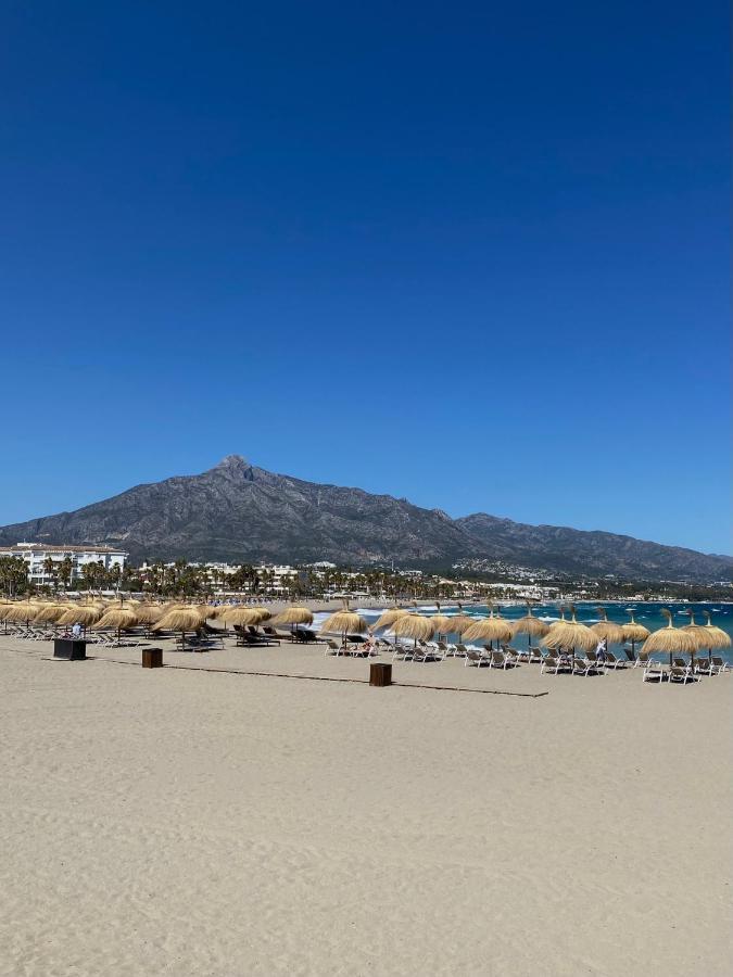 Exclusive Puerto Banus Beach Apartment Free Parking Wifi & Swimming Pool Marbella Esterno foto